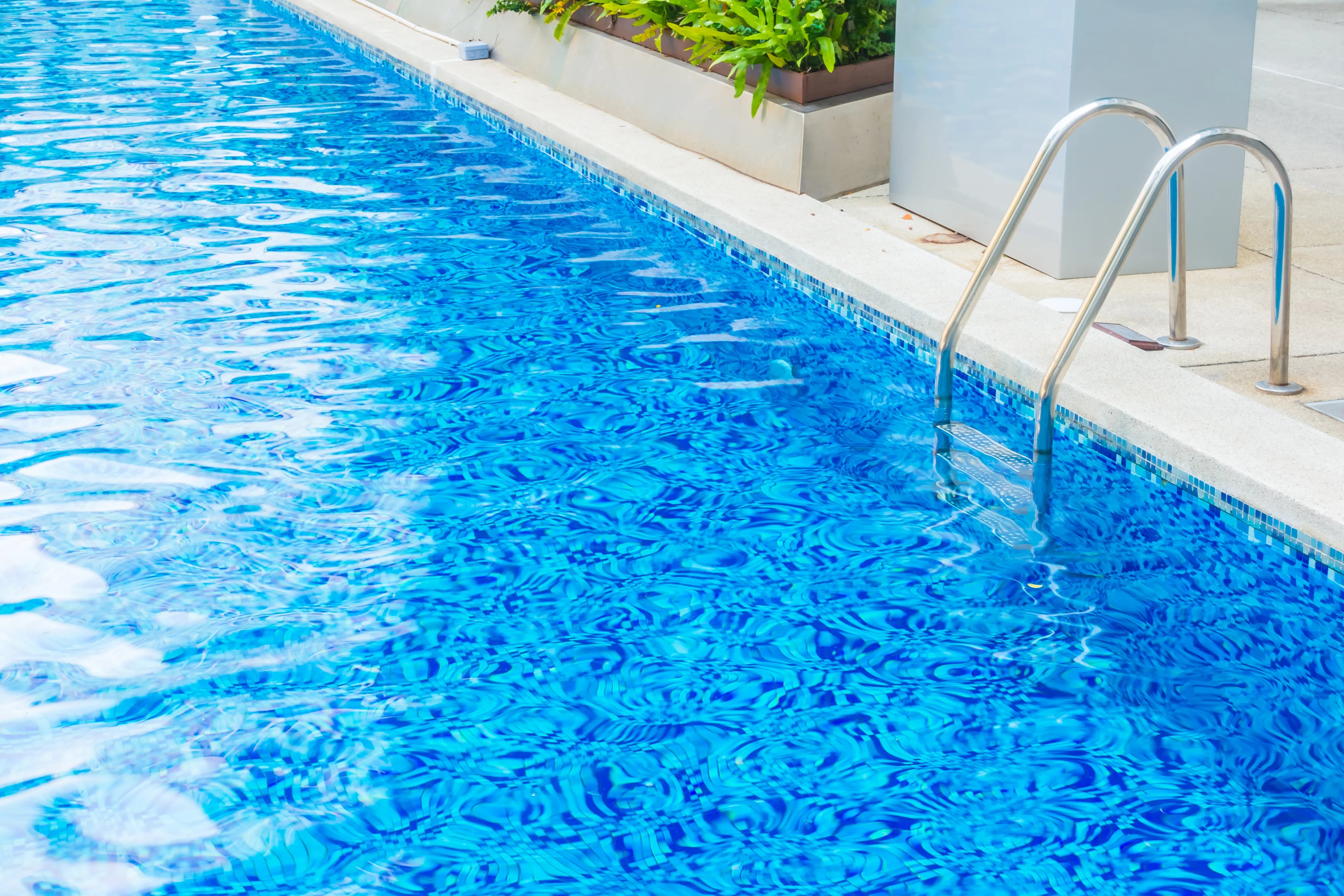 Piscina limpa e cristalina - CompanyClean Piscinas